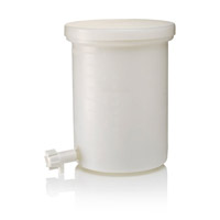 帶放水口的罐（HDPE） 11102